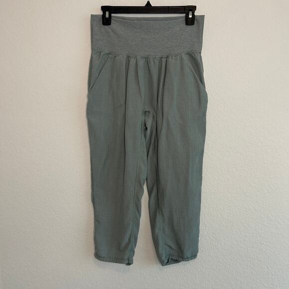 lululemon athletica Pants - Lululemon Post Power Crop Green Gray Sz 4